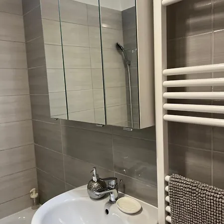 Raday Street Heven *